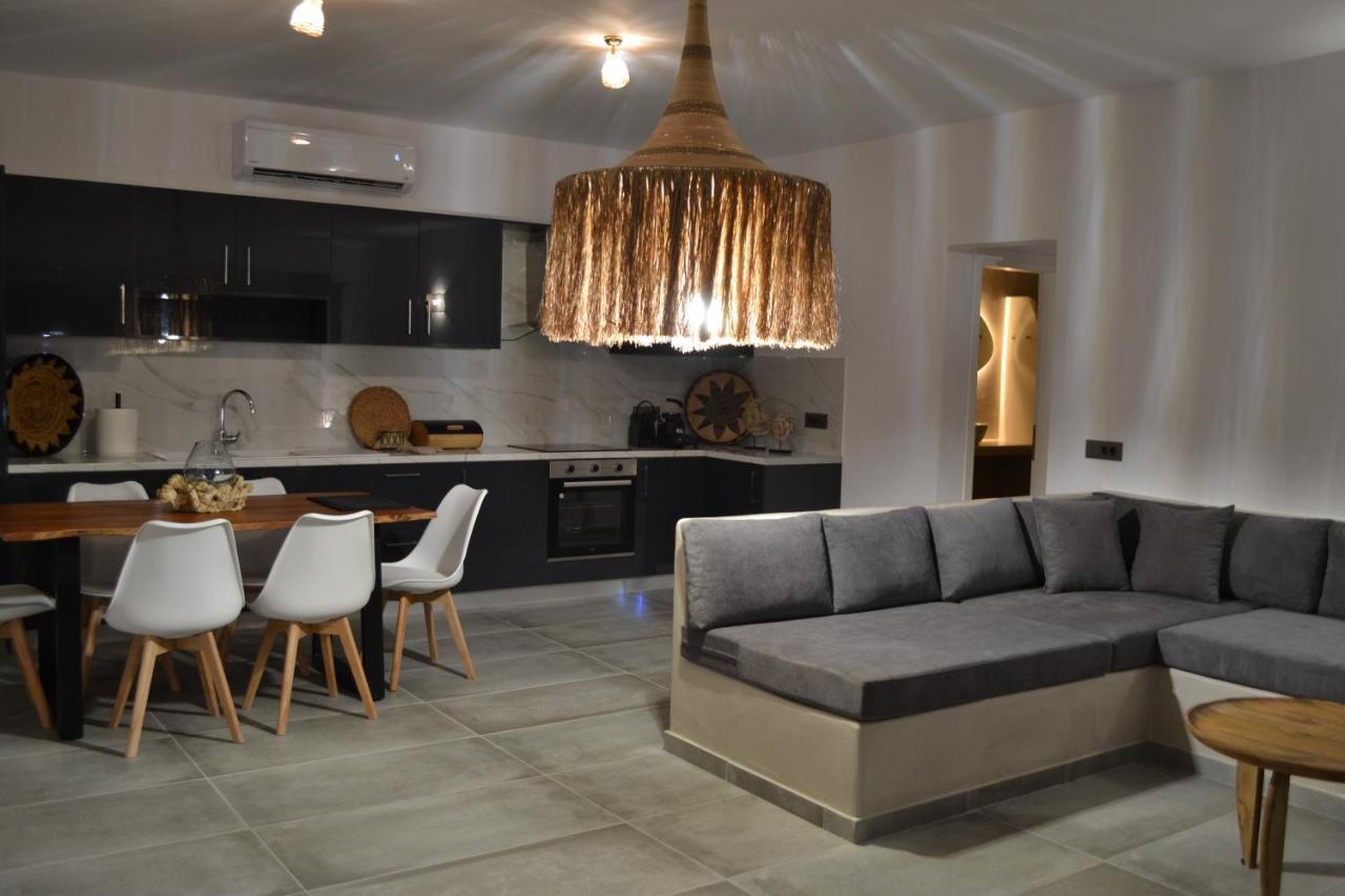 Erimo Vip Villa Vourvoúlos Buitenkant foto
